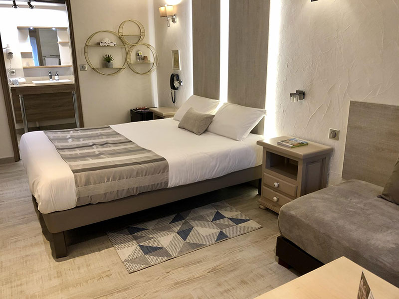 Hotel 2